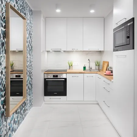 Oomph Smart 1 Bedroom Apartamento Varsóvia