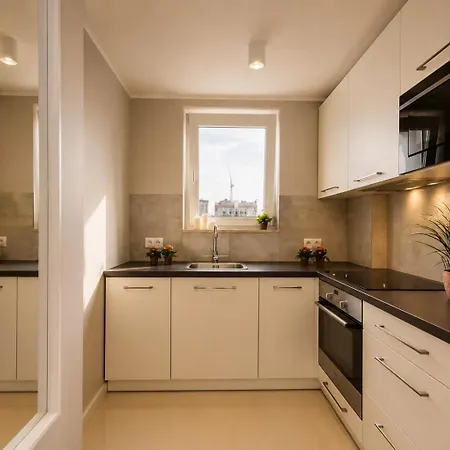 Oomph Smart 1 Bedroom Apartamento Varsóvia
